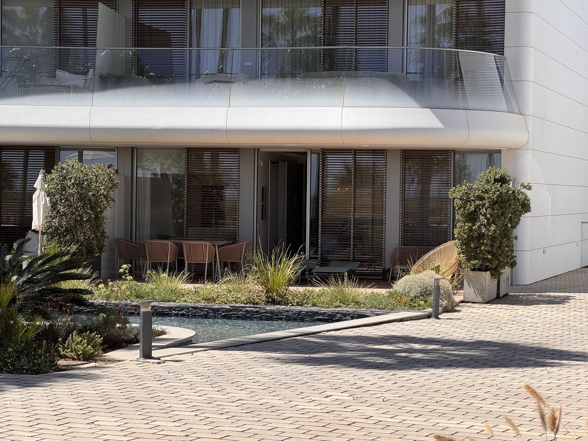 Se vende Apartamento Planta Baja de 2 dormitorios en Costa Del Sol, Málaga, España