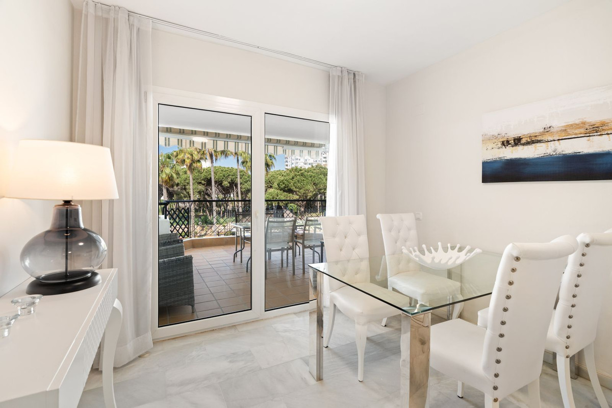 2 Bed Apartment for sale in Calahonda Costa Del Sol, Málaga, Spain