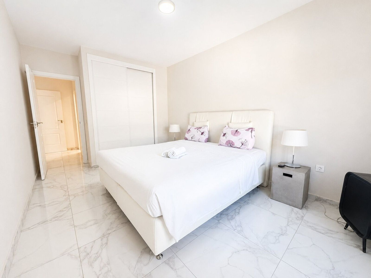3 Bed Apartment for sale in Nueva Andalucía Costa Del Sol, Málaga, Spain