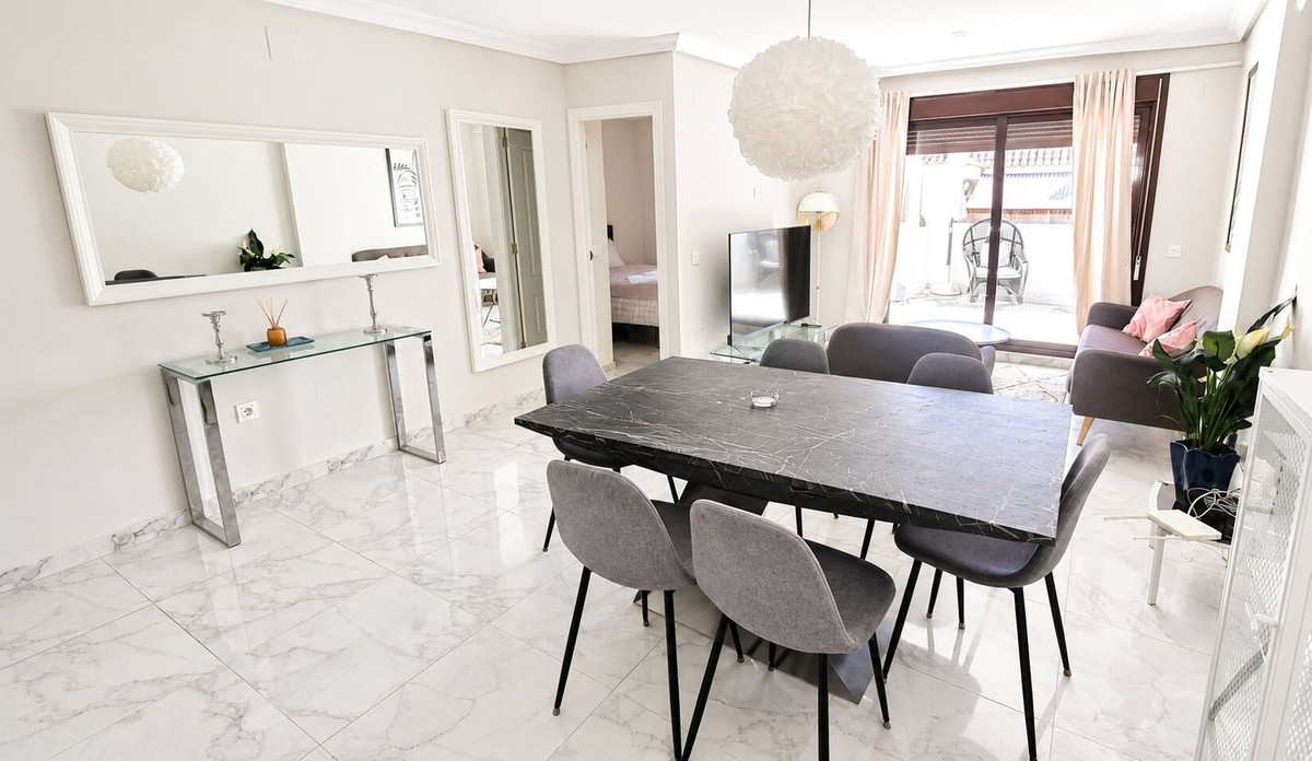 3 Bed Apartment for sale in Nueva Andalucía Costa Del Sol, Málaga, Spain