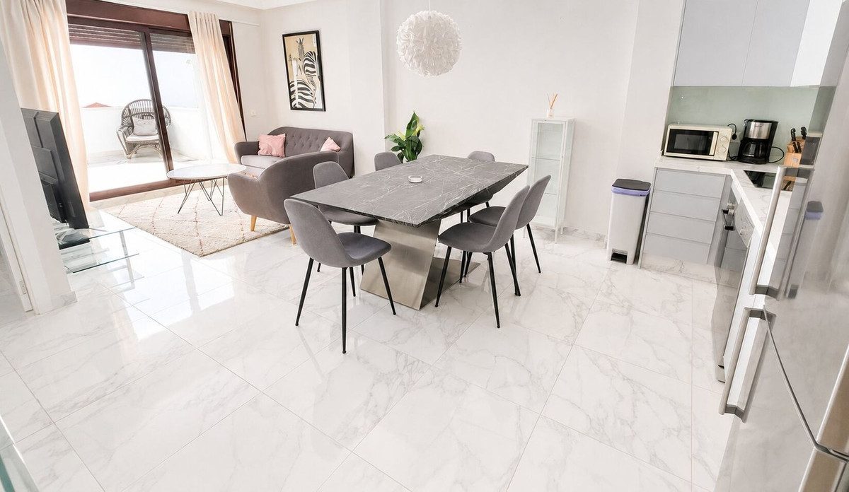 3 Bed Apartment for sale in Nueva Andalucía Costa Del Sol, Málaga, Spain