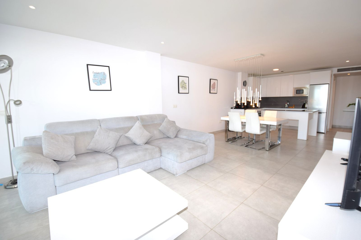 Se vende Apartamento Planta Baja de 3 dormitorios en Costa Del Sol, Málaga, España