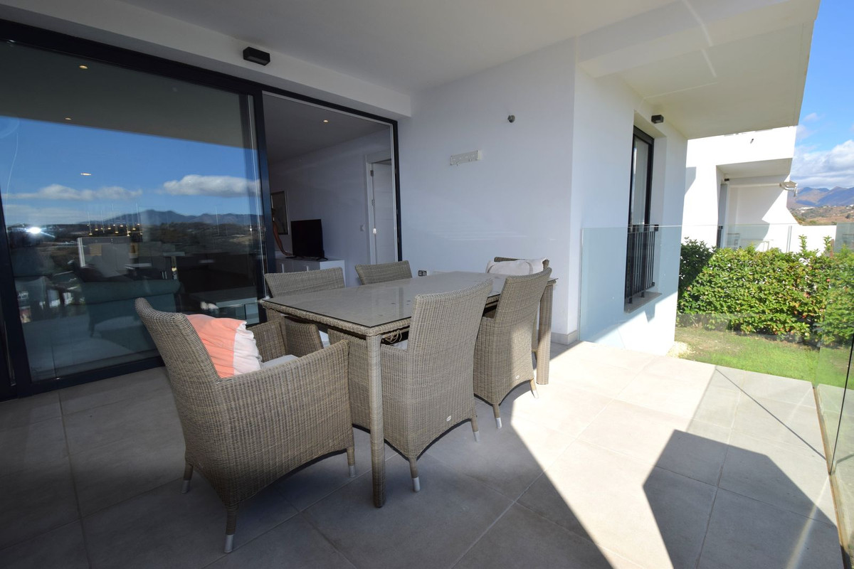 Se vende Apartamento Planta Baja de 3 dormitorios en Costa Del Sol, Málaga, España
