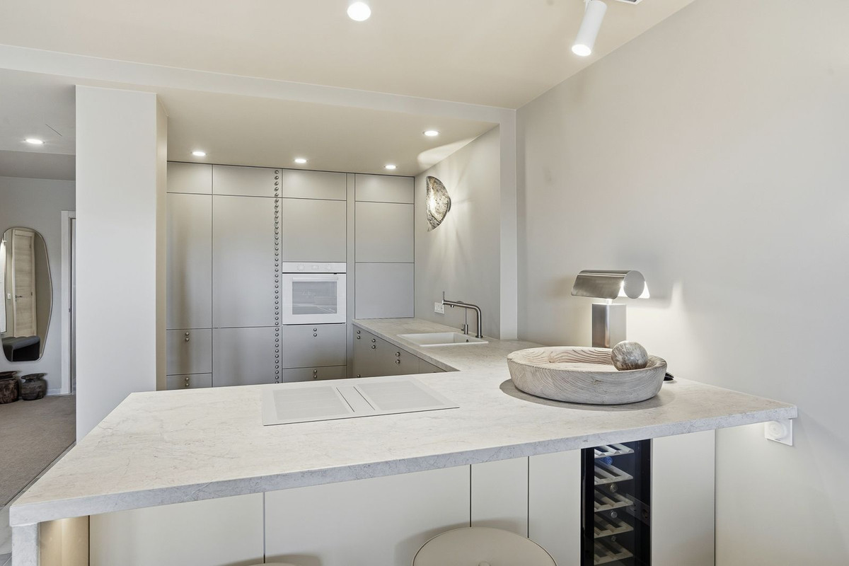 3 Bed Apartment for sale in Calahonda Costa Del Sol, Málaga, Spain