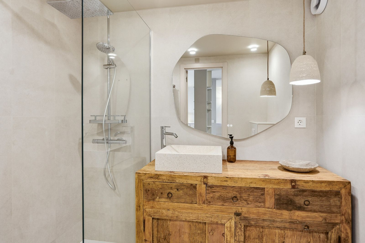 3 Bed Apartment for sale in Calahonda Costa Del Sol, Málaga, Spain