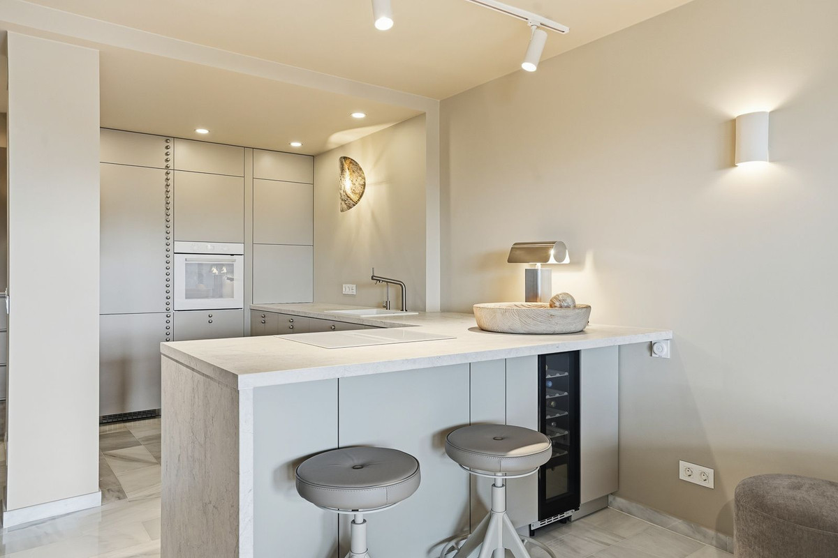 3 Bed Apartment for sale in Calahonda Costa Del Sol, Málaga, Spain