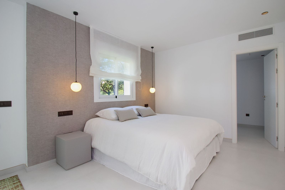4 Bed Townhouse for sale in La Mairena Costa Del Sol, Málaga, Spain