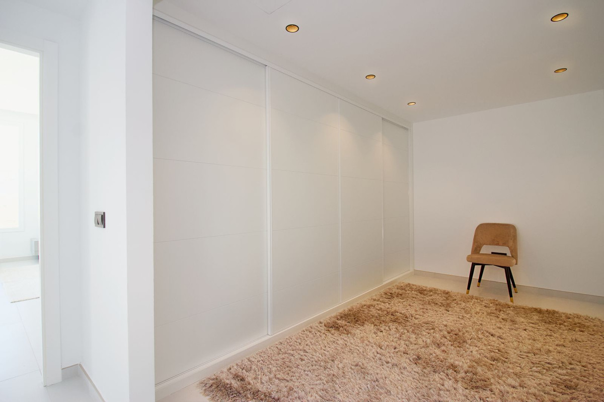 4 Bed Townhouse for sale in La Mairena Costa Del Sol, Málaga, Spain