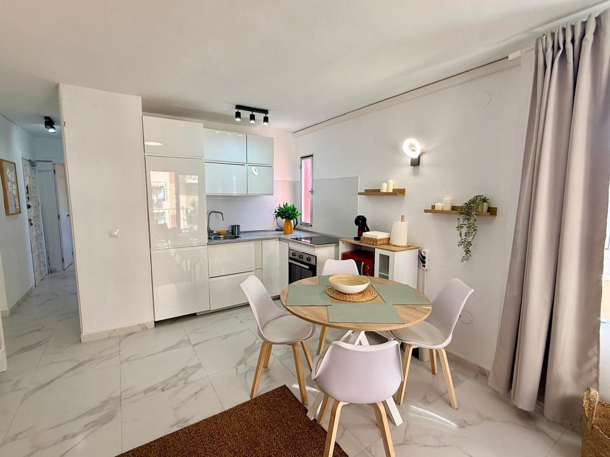 1 Bed Apartment for sale in Benalmadena Costa Costa Del Sol, Málaga, Spain