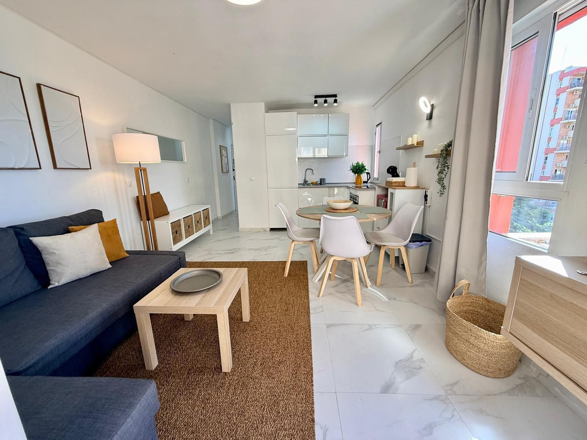1 Bed Apartment for sale in Benalmadena Costa Costa Del Sol, Málaga, Spain