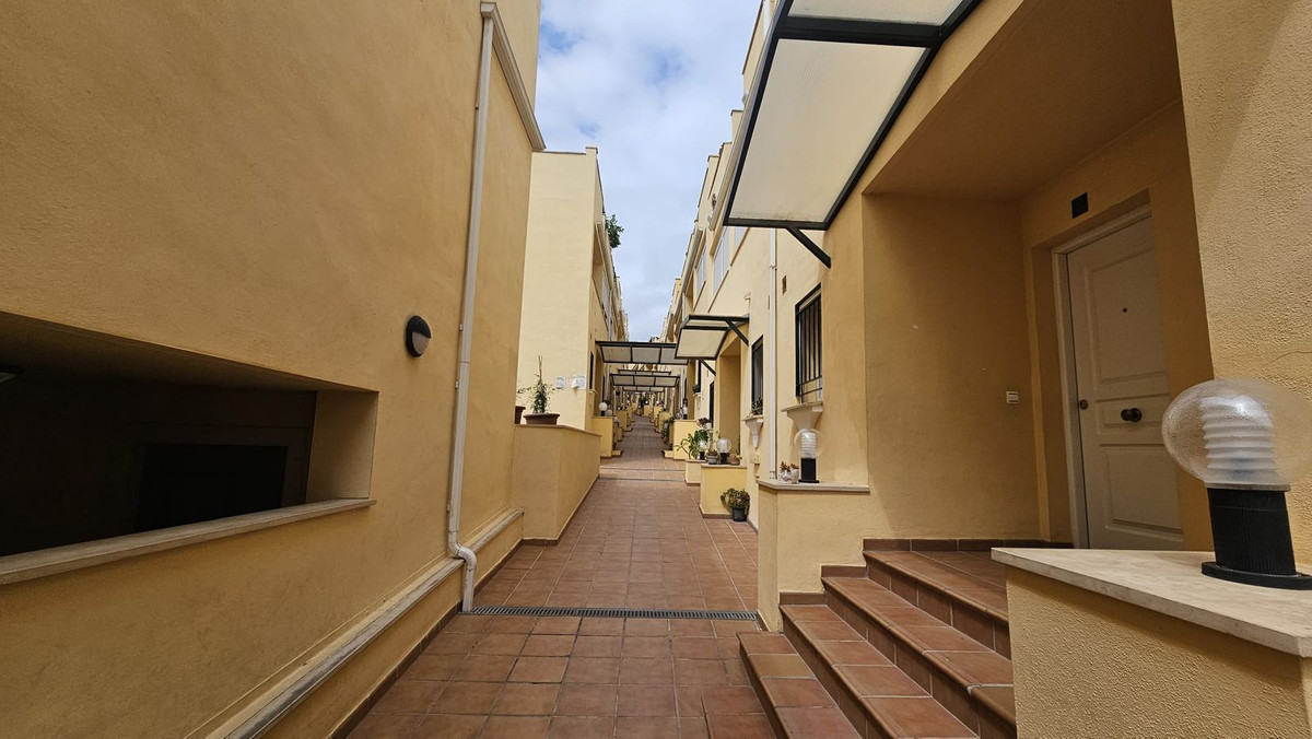 3 Bed Apartment for sale in Torremolinos Costa Del Sol, Málaga, Spain