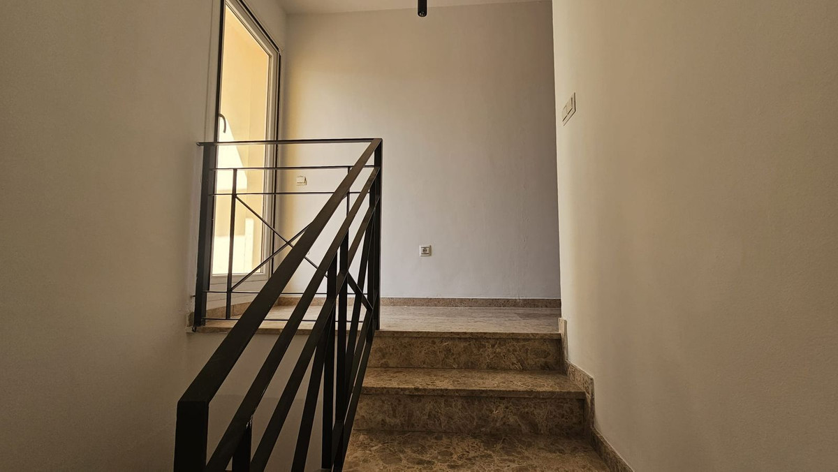 3 Bed Apartment for sale in Torremolinos Costa Del Sol, Málaga, Spain