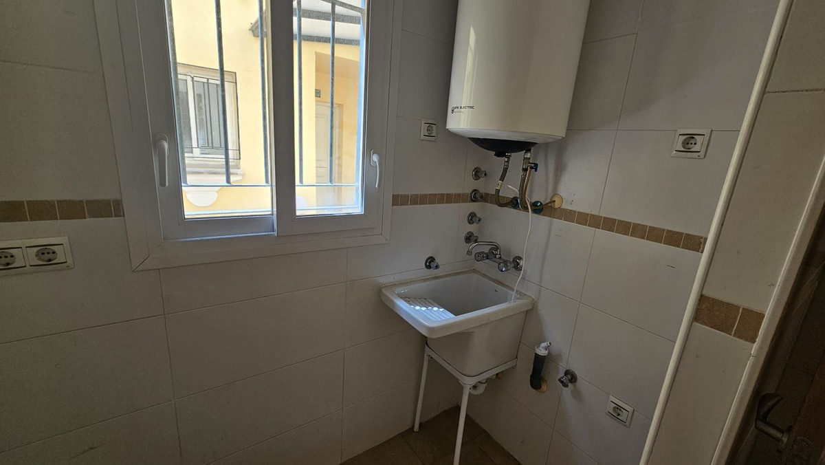 3 Bed Apartment for sale in Torremolinos Costa Del Sol, Málaga, Spain
