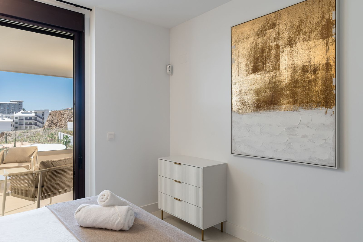 2 Bed Apartment for sale in Fuengirola Costa Del Sol, Málaga, Spain