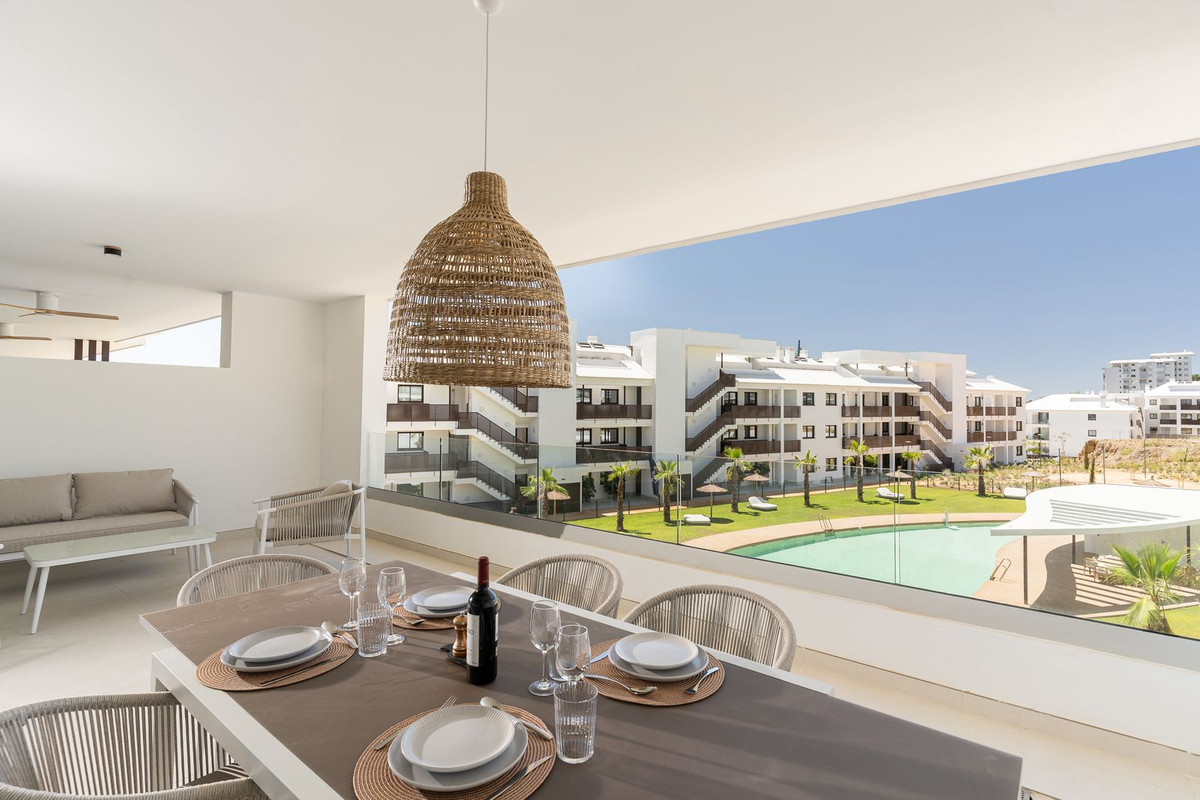 2 Bed Apartment for sale in Fuengirola Costa Del Sol, Málaga, Spain