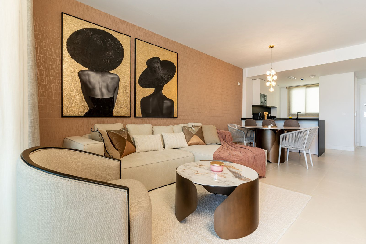2 Bed Apartment for sale in Fuengirola Costa Del Sol, Málaga, Spain
