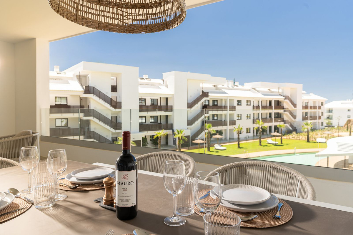 2 Bed Apartment for sale in Fuengirola Costa Del Sol, Málaga, Spain