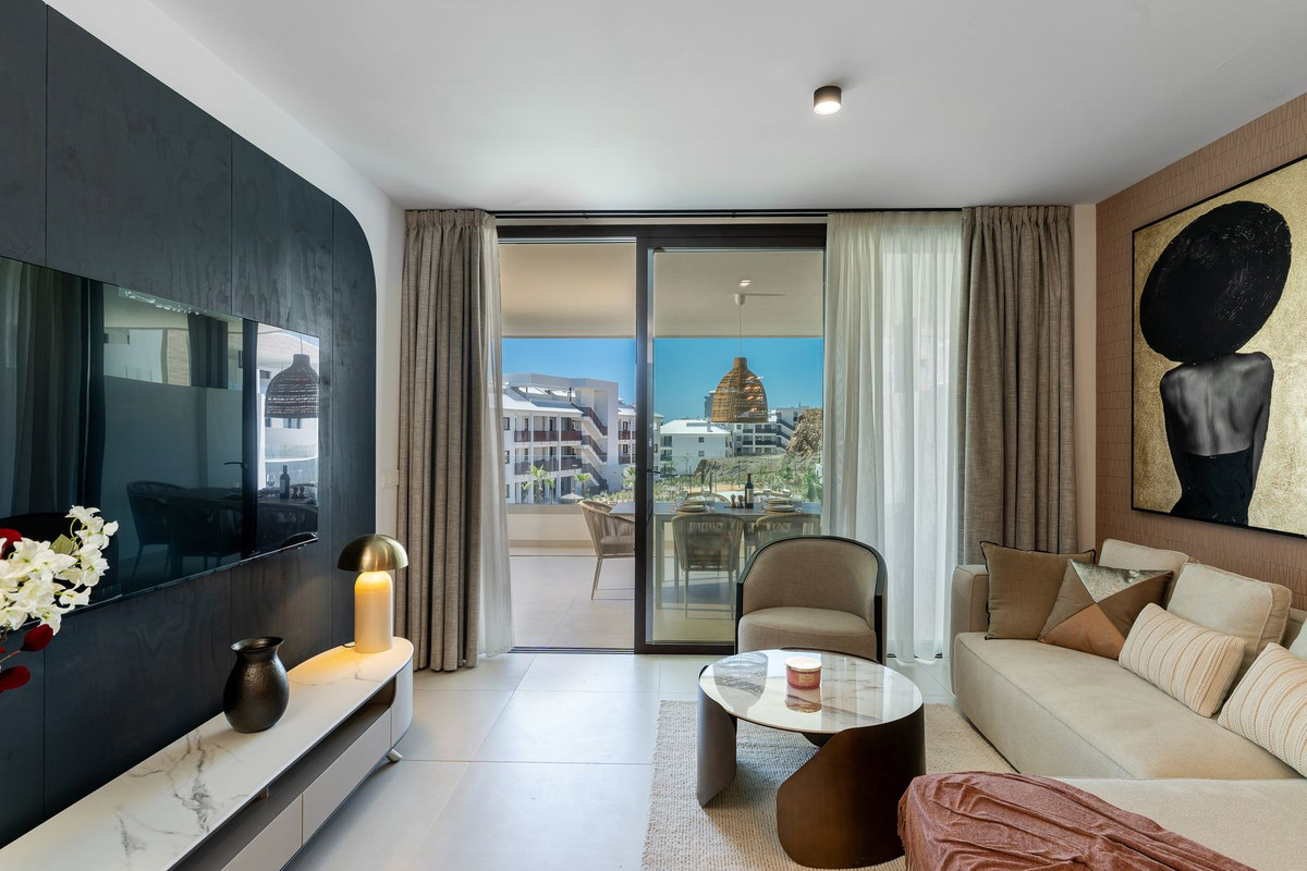 2 Bed Apartment for sale in Fuengirola Costa Del Sol, Málaga, Spain