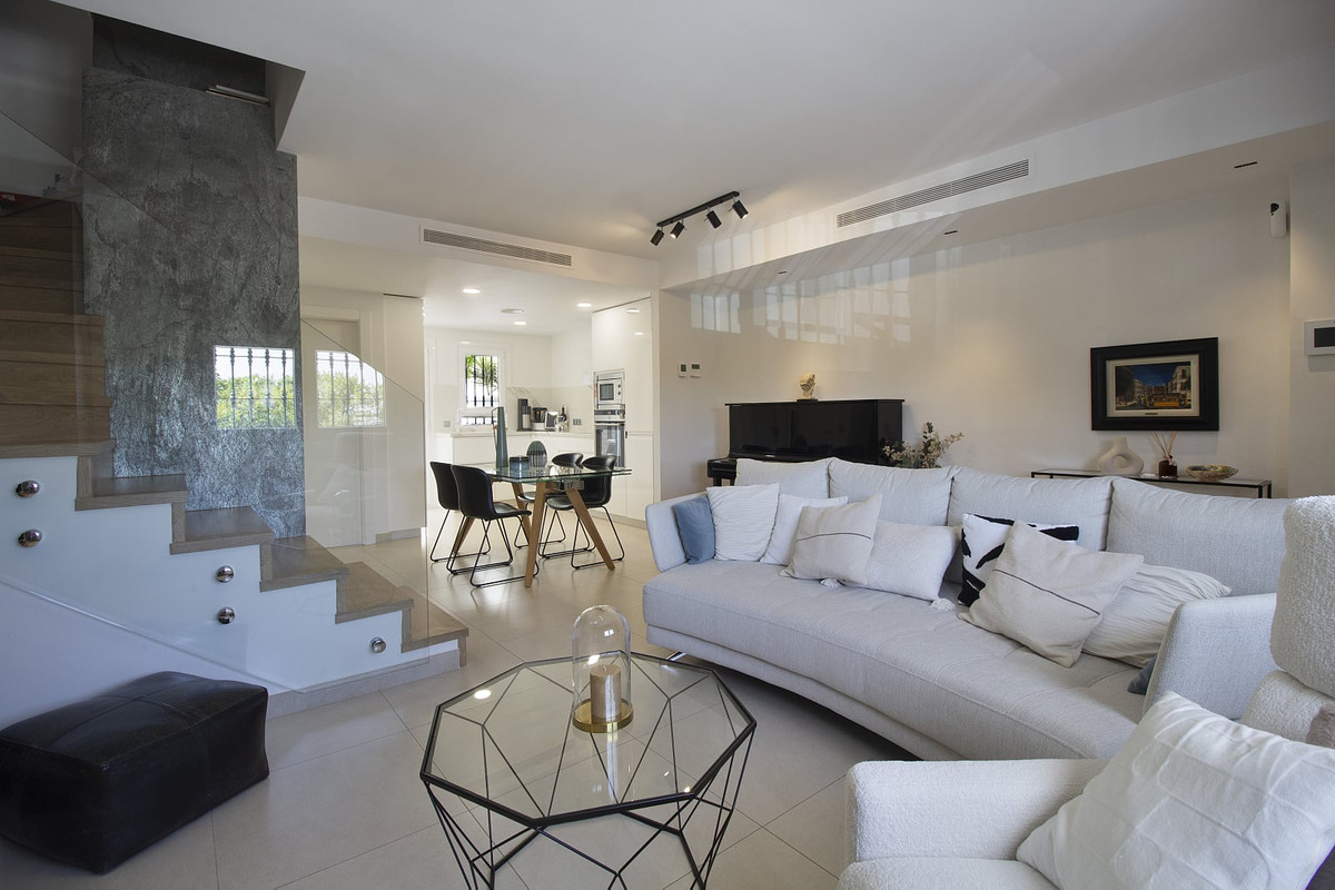 3 Bed Townhouse for sale in Benalmadena Costa Del Sol, Málaga, Spain