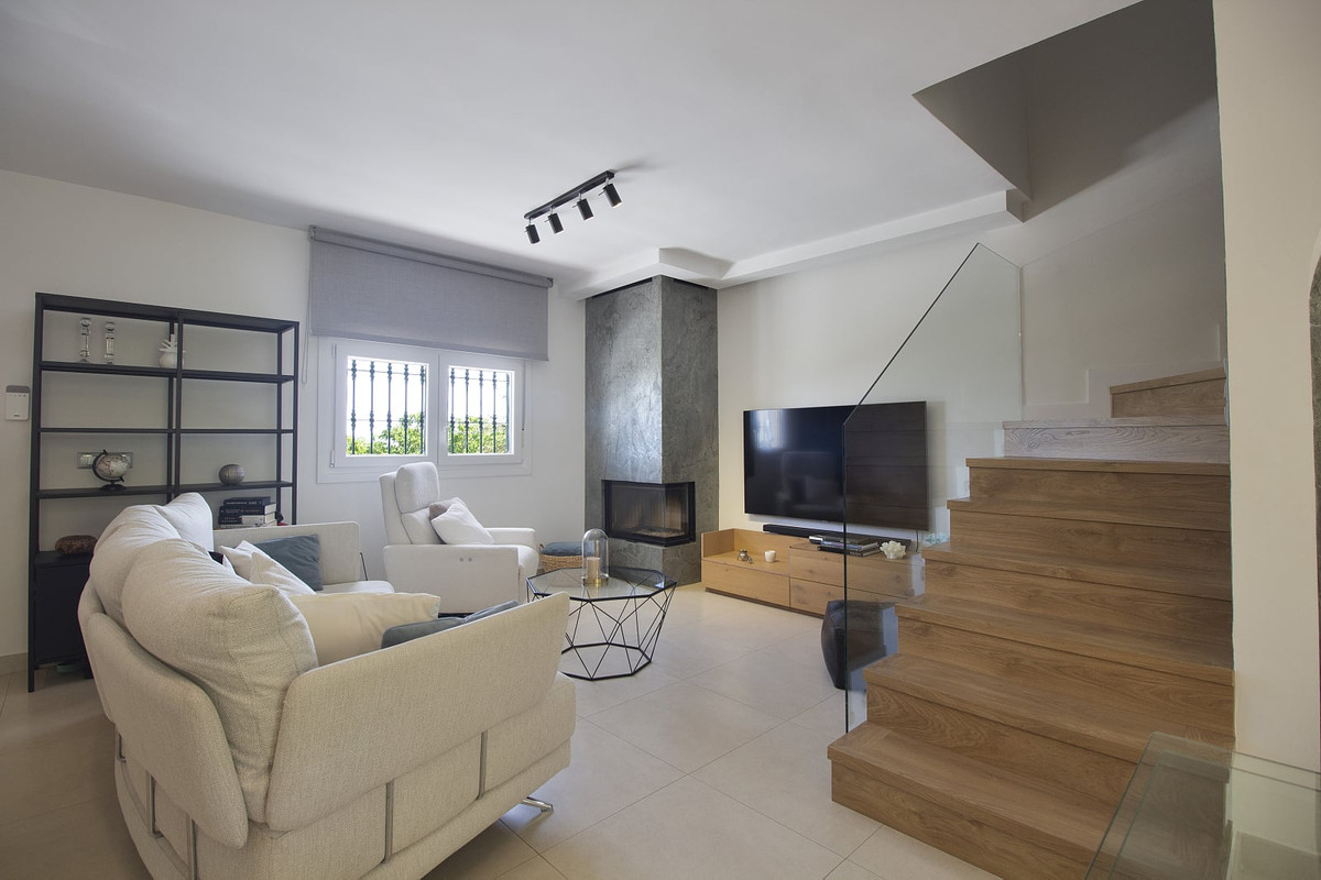 3 Bed Townhouse for sale in Benalmadena Costa Del Sol, Málaga, Spain