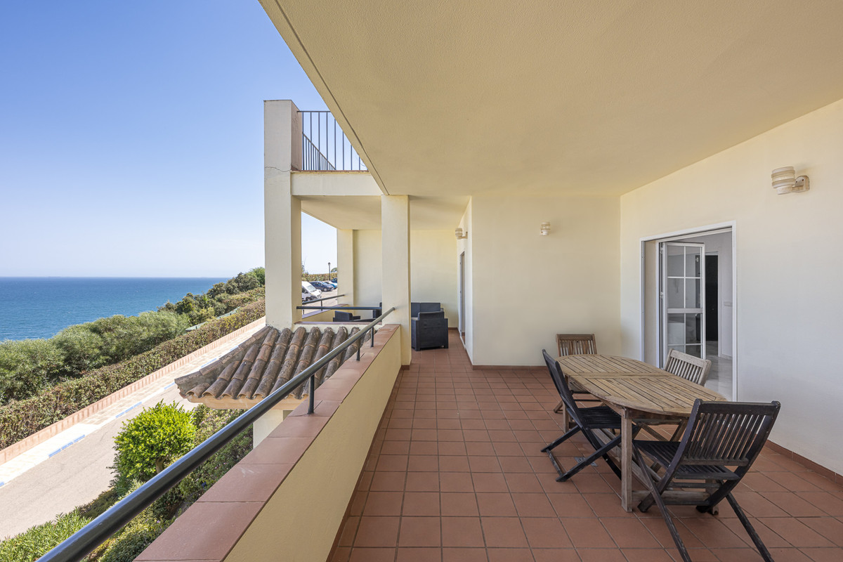 3 Bed Apartment for sale in Manilva Costa Del Sol, Málaga, Spain