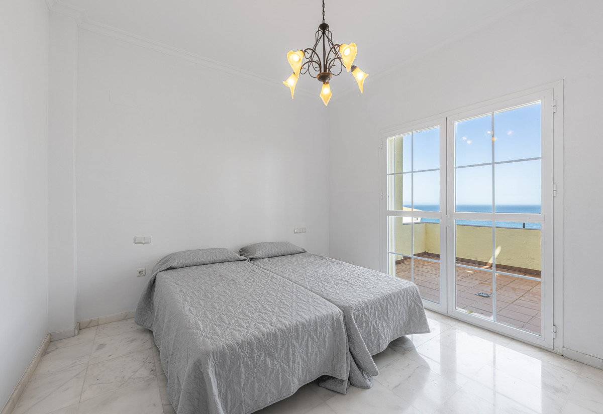 3 Bed Apartment for sale in Manilva Costa Del Sol, Málaga, Spain