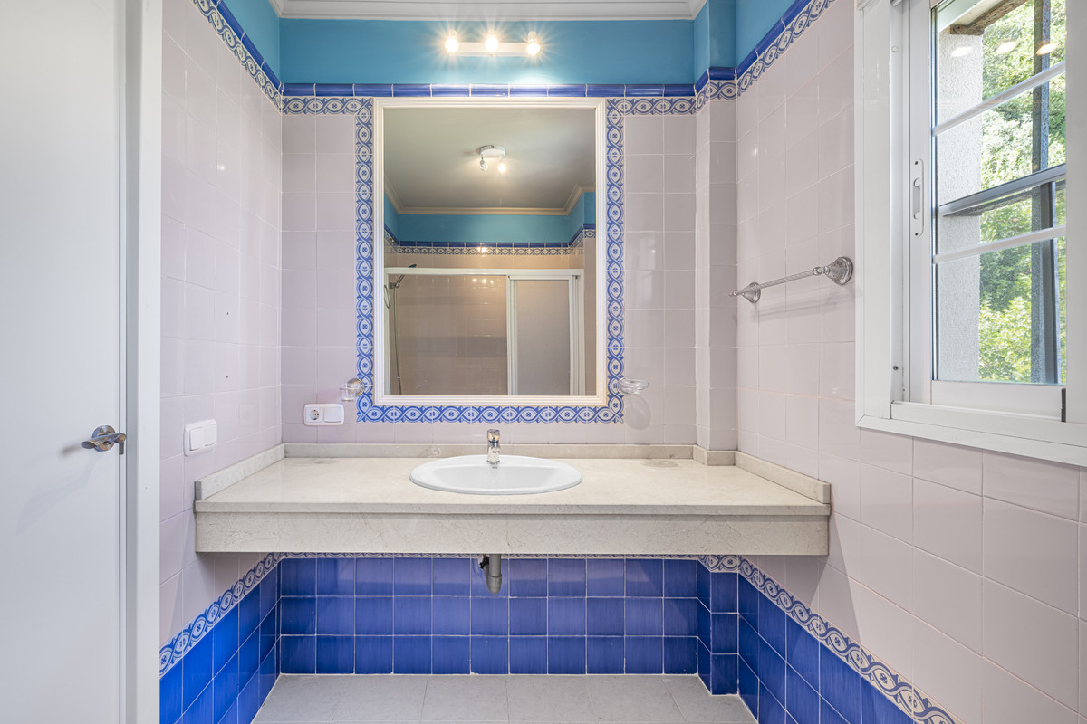 3 Bed Apartment for sale in Manilva Costa Del Sol, Málaga, Spain