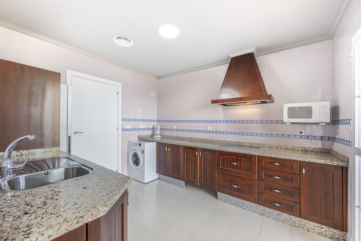 3 Bed Apartment for sale in Manilva Costa Del Sol, Málaga, Spain