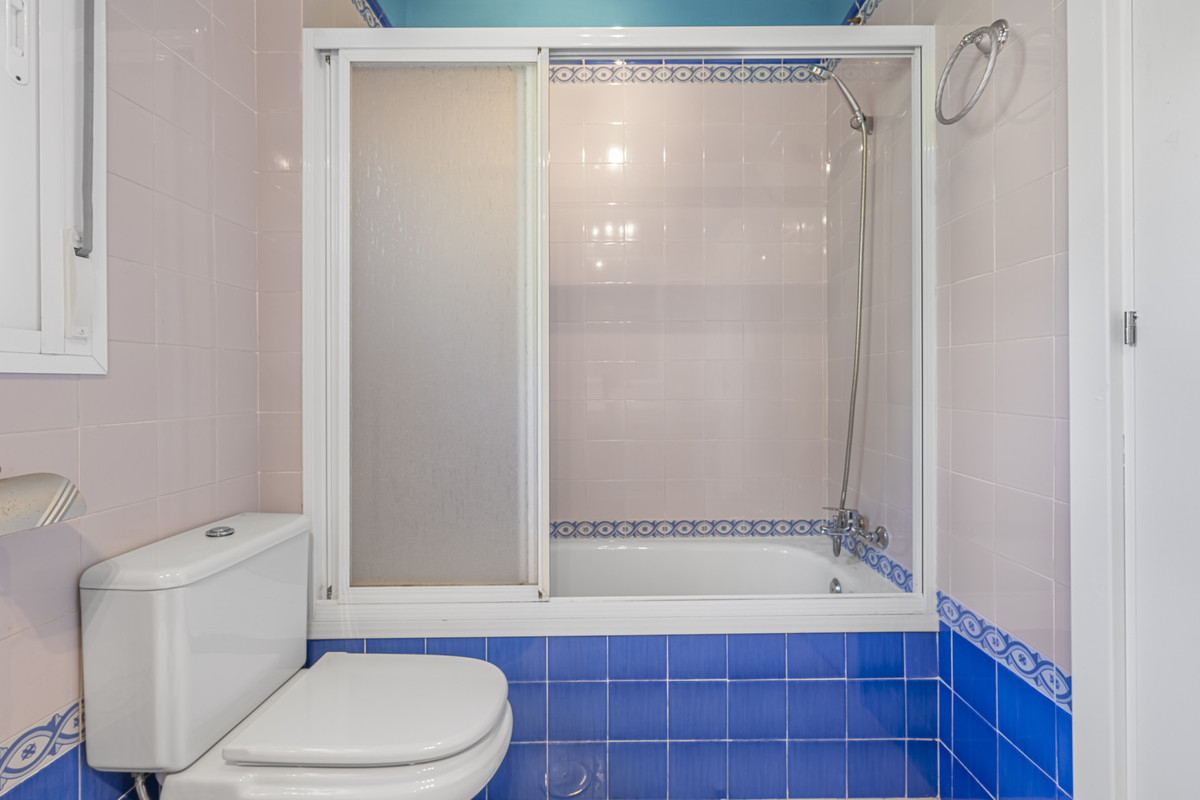 3 Bed Apartment for sale in Manilva Costa Del Sol, Málaga, Spain