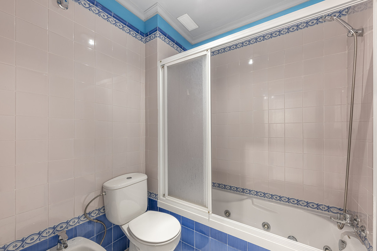 3 Bed Apartment for sale in Manilva Costa Del Sol, Málaga, Spain