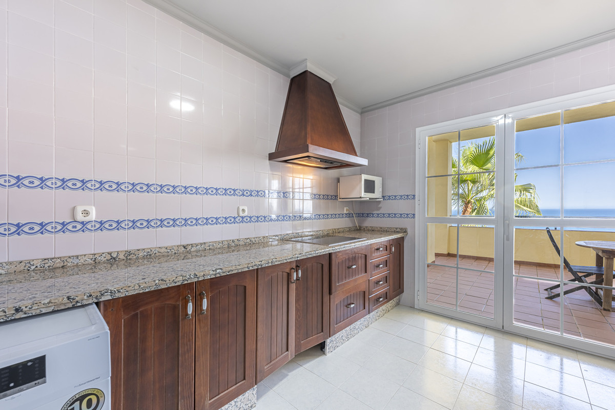 3 Bed Apartment for sale in Manilva Costa Del Sol, Málaga, Spain