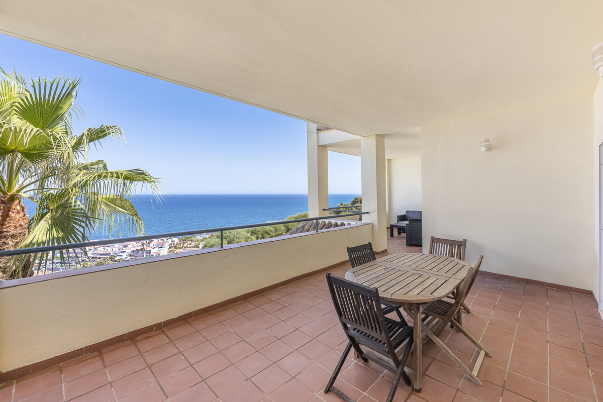 3 Bed Apartment for sale in Manilva Costa Del Sol, Málaga, Spain
