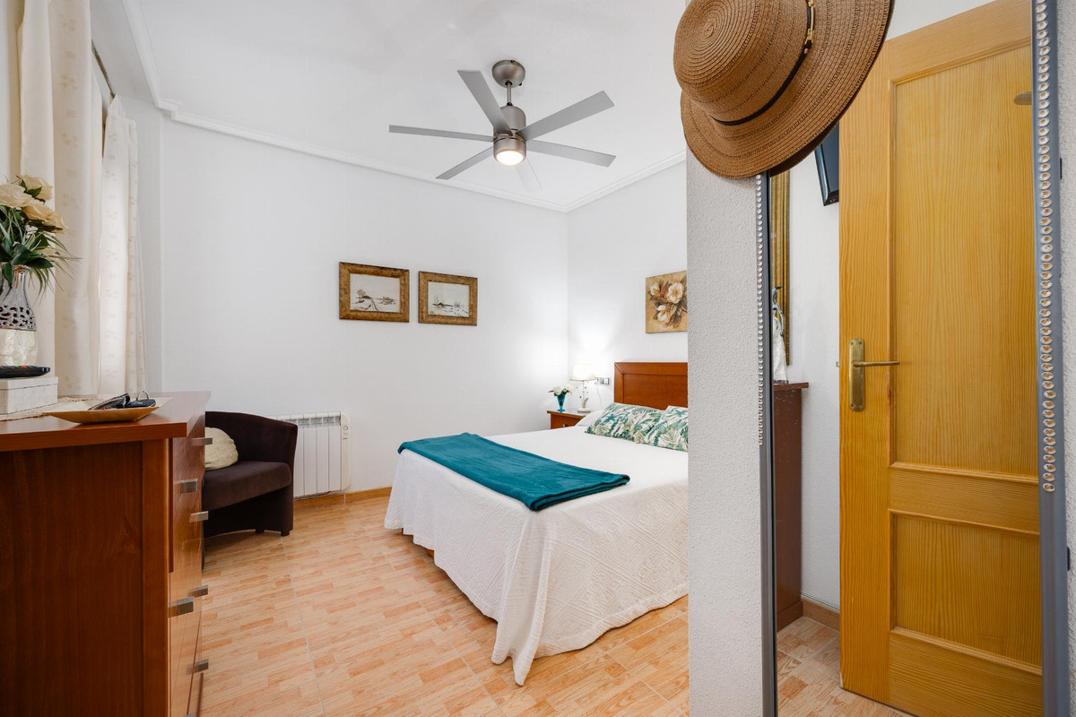 2 Bed Apartment for sale in Torrevieja Costa Blanca, Alicante, Spain