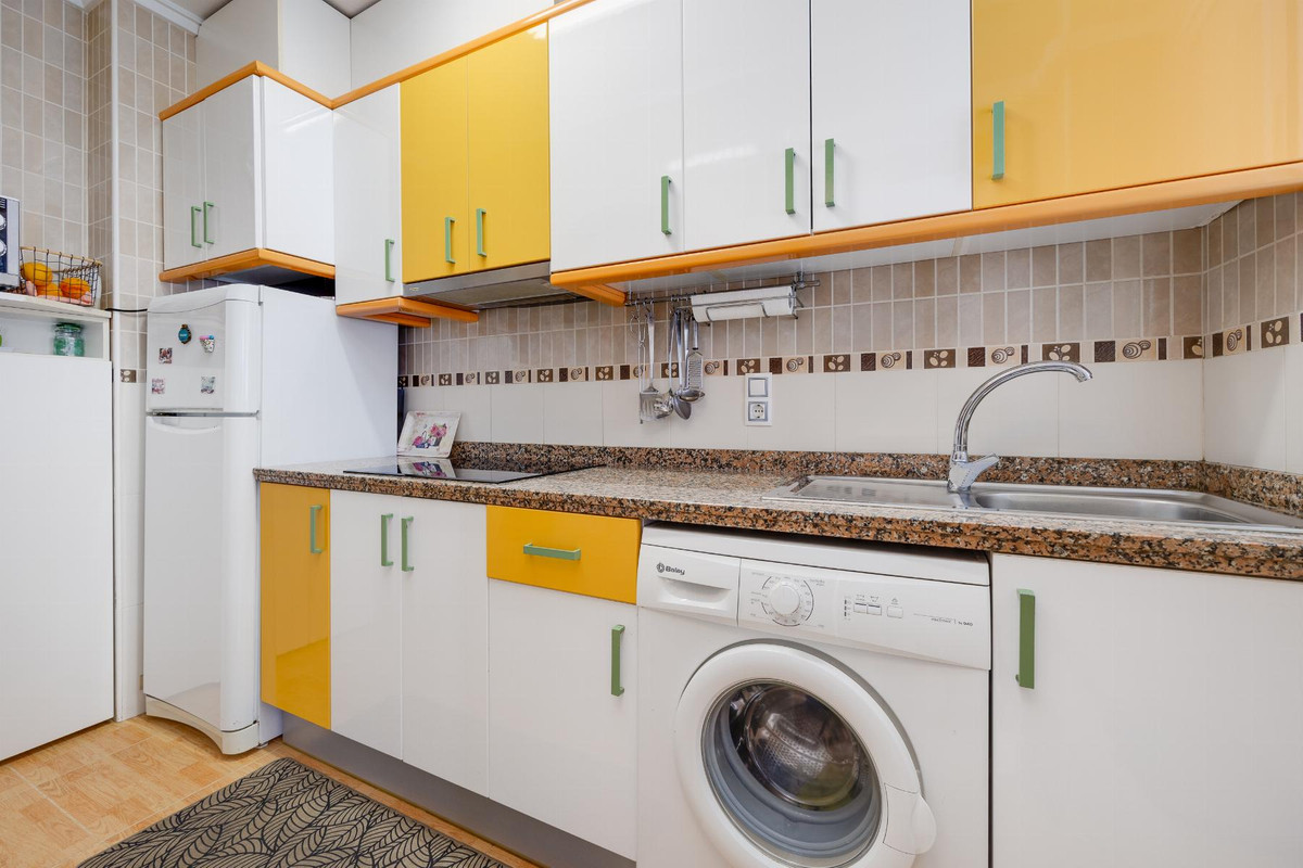 2 Bed Apartment for sale in Torrevieja Costa Blanca, Alicante, Spain