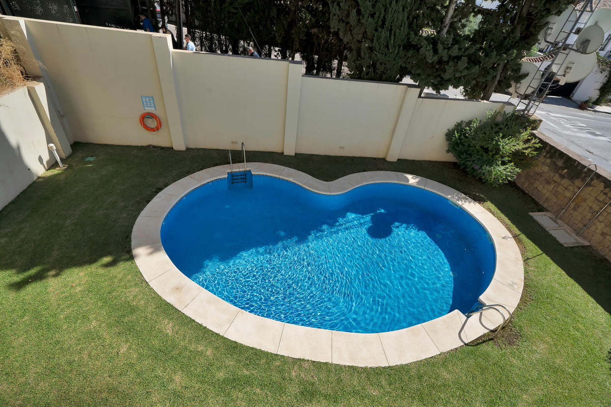 Se vende Apartamento Planta Media de 2 dormitorios en Costa Del Sol, Málaga, España
