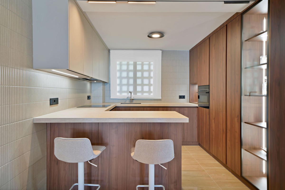 Se vende Apartamento Planta Media de 2 dormitorios en Costa Del Sol, Málaga, España