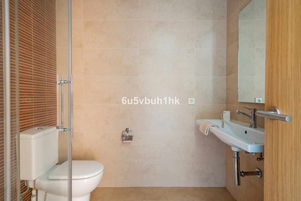 Se vende Apartamento Planta Baja de 2 dormitorios en Costa Del Sol, Málaga, España