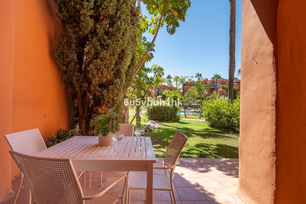 Se vende Apartamento Planta Baja de 2 dormitorios en Costa Del Sol, Málaga, España