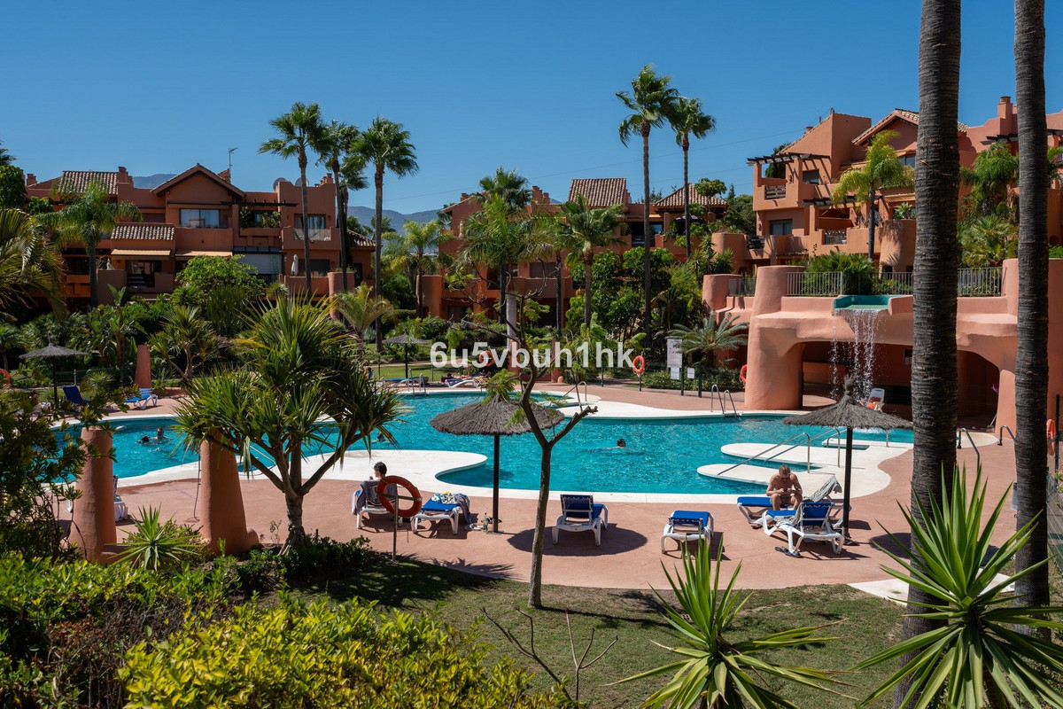 Se vende Apartamento Planta Baja de 2 dormitorios en Costa Del Sol, Málaga, España