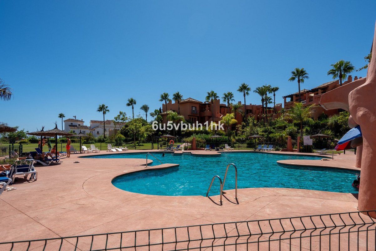 Se vende Apartamento Planta Baja de 2 dormitorios en Costa Del Sol, Málaga, España