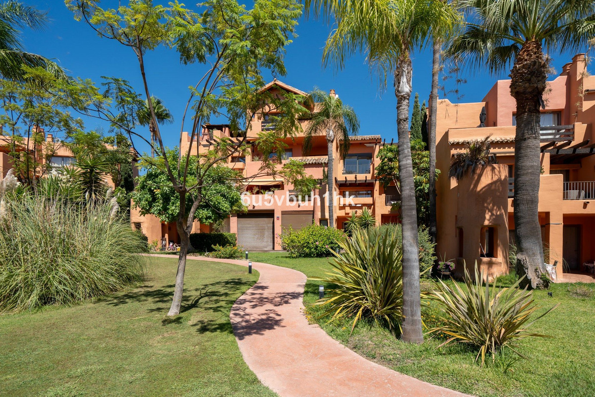 Se vende Apartamento Planta Baja de 2 dormitorios en Costa Del Sol, Málaga, España