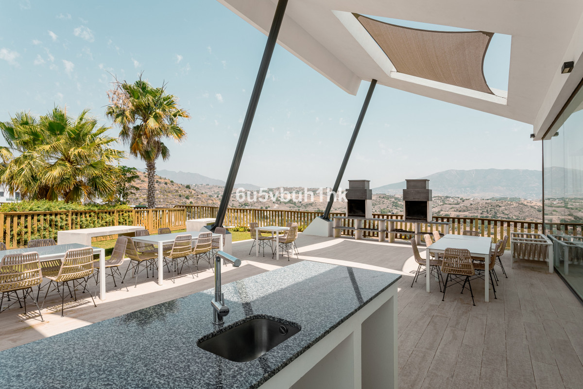 3 Bed Apartment for sale in La Cala De Mijas Costa Del Sol, Málaga, Spain