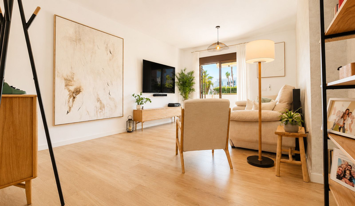Se vende Apartamento Planta Baja de 4 dormitorios en Costa Del Sol, Málaga, España