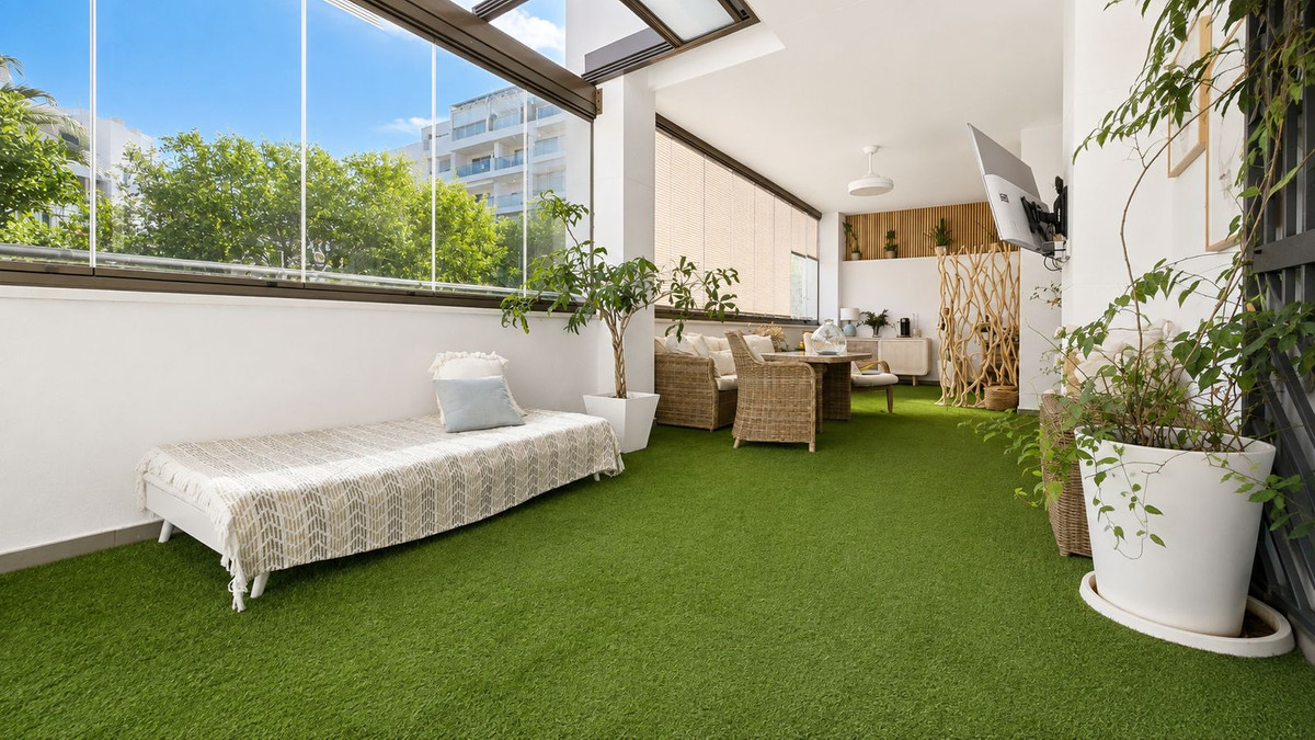 Se vende Apartamento Planta Baja de 4 dormitorios en Costa Del Sol, Málaga, España