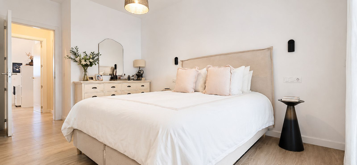Se vende Apartamento Planta Baja de 4 dormitorios en Costa Del Sol, Málaga, España