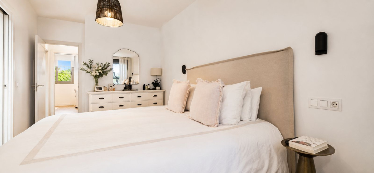 Se vende Apartamento Planta Baja de 4 dormitorios en Costa Del Sol, Málaga, España