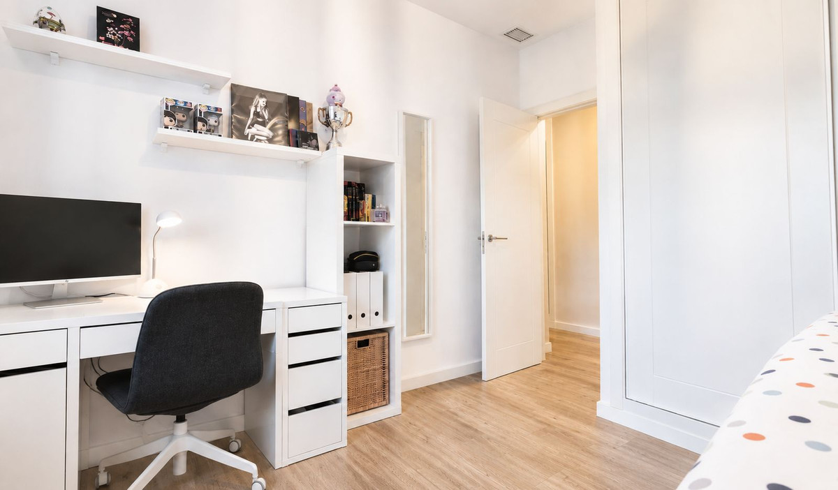 Se vende Apartamento Planta Baja de 4 dormitorios en Costa Del Sol, Málaga, España