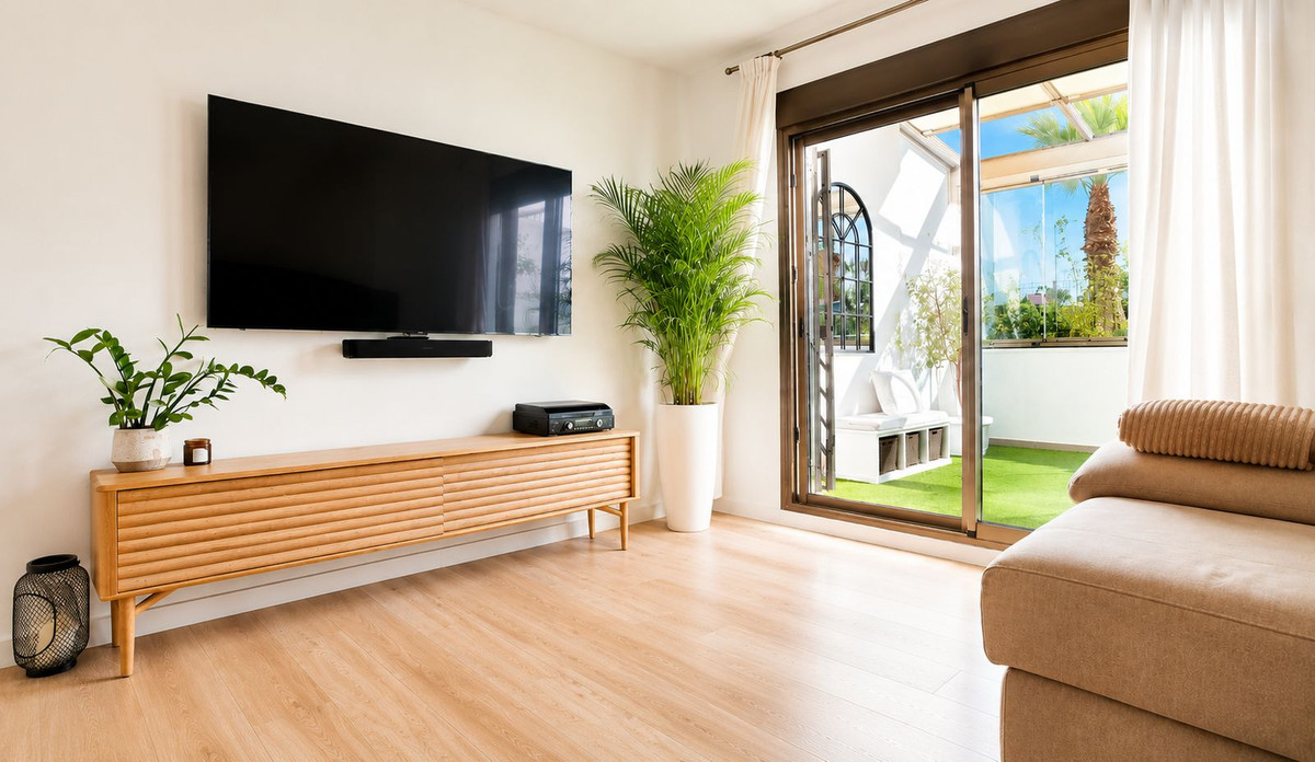Se vende Apartamento Planta Baja de 4 dormitorios en Costa Del Sol, Málaga, España