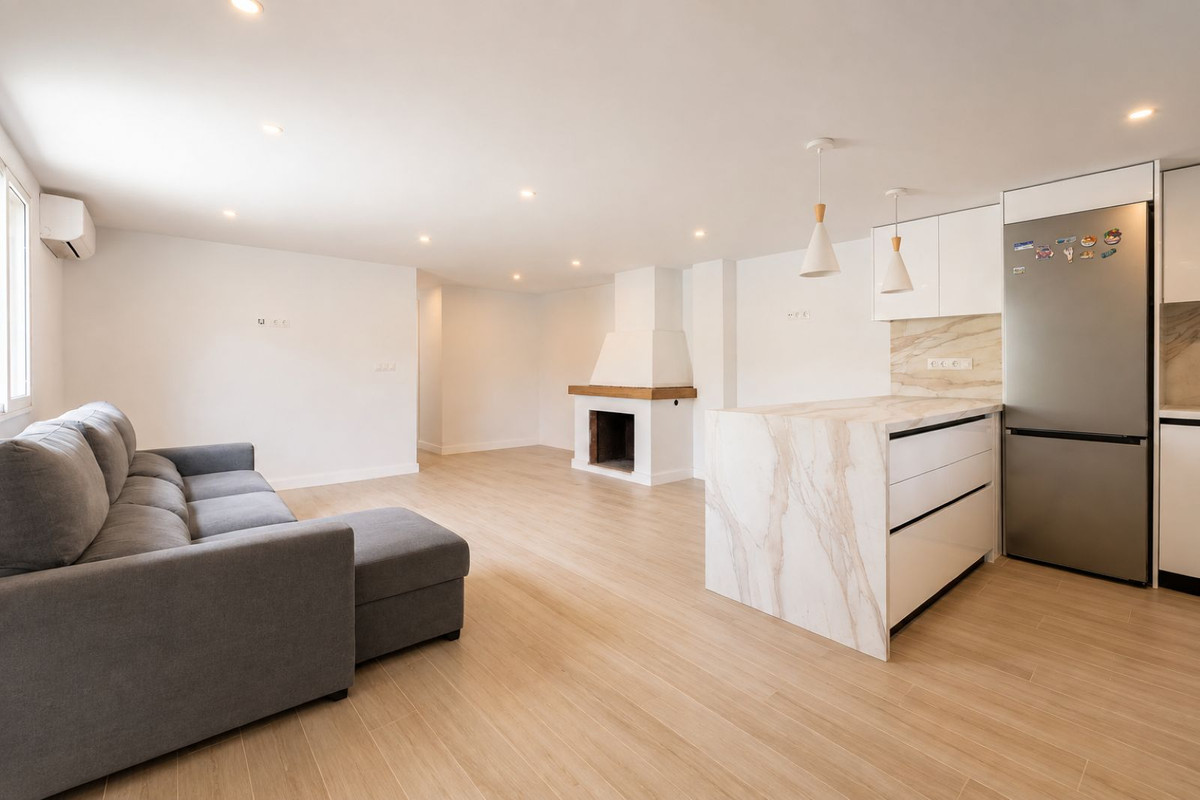 Se vende Finca - Cortijo de 2 dormitorios en Costa Del Sol, Málaga, España