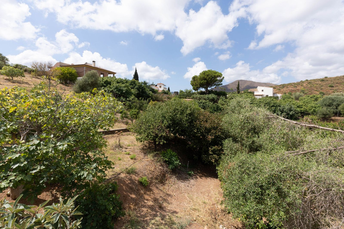 Se vende Finca - Cortijo de 2 dormitorios en Costa Del Sol, Málaga, España